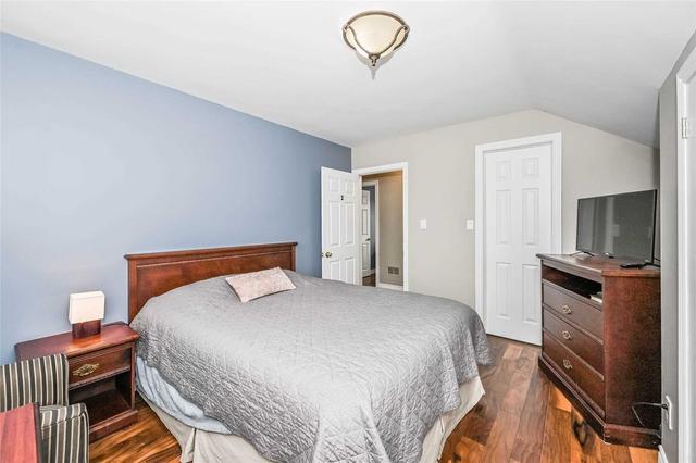 225 Elizabeth St, House detached with 5 bedrooms, 3 bathrooms and 5 parking in Guelph ON | Image 14