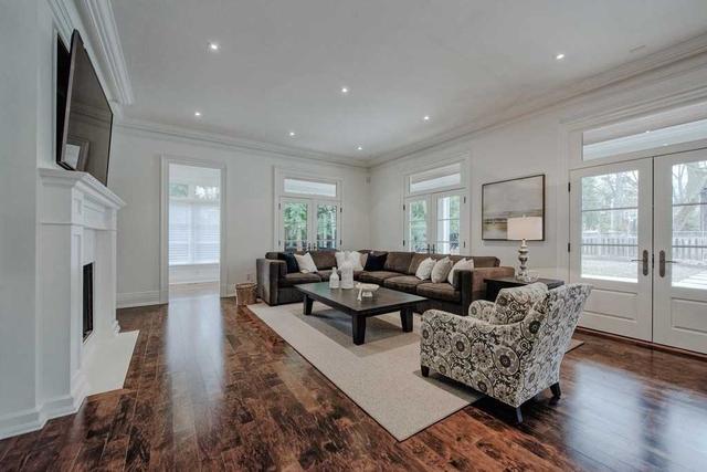 1223 Sprucelea Dr, House detached with 5 bedrooms, 7 bathrooms and 10 parking in Oakville ON | Image 6