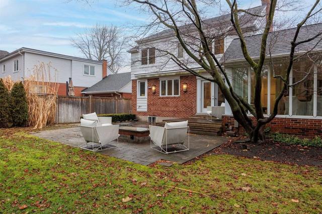 8 Edgevalley Dr, House detached with 3 bedrooms, 4 bathrooms and 6 parking in Toronto ON | Image 10