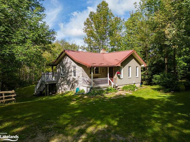 637280 St Vincent Sydenham Townline, House detached with 3 bedrooms, 2 bathrooms and 6 parking in Meaford ON | Image 1
