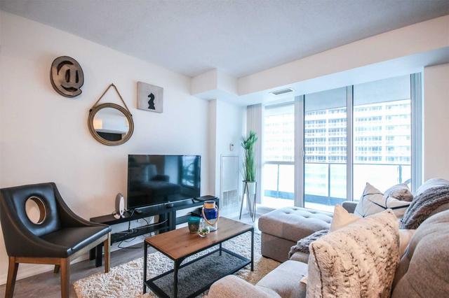 1069 - 209 Fort York Blvd, Condo with 2 bedrooms, 2 bathrooms and 1 parking in Toronto ON | Image 11