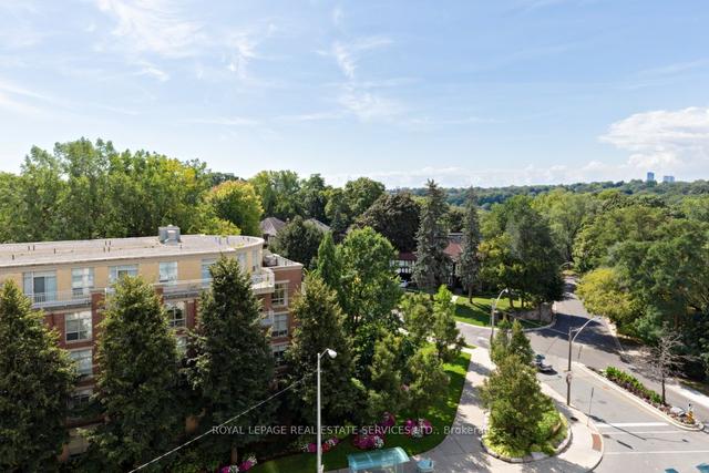 715 - 2 Old Mill Dr, Condo with 2 bedrooms, 2 bathrooms and 1 parking in Toronto ON | Image 17