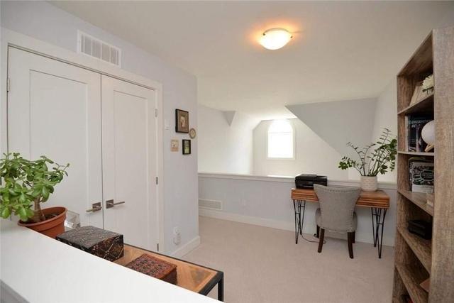 79 Young St, Townhouse with 2 bedrooms, 3 bathrooms and 1 parking in Hamilton ON | Image 19
