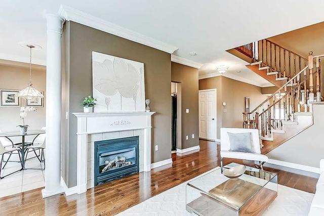 4034 Medland Dr, House attached with 3 bedrooms, 4 bathrooms and 3 parking in Burlington ON | Image 7