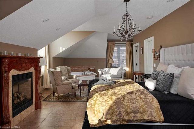 102 Eramosa Rd, House detached with 7 bedrooms, 8 bathrooms and 10 parking in Guelph ON | Image 32