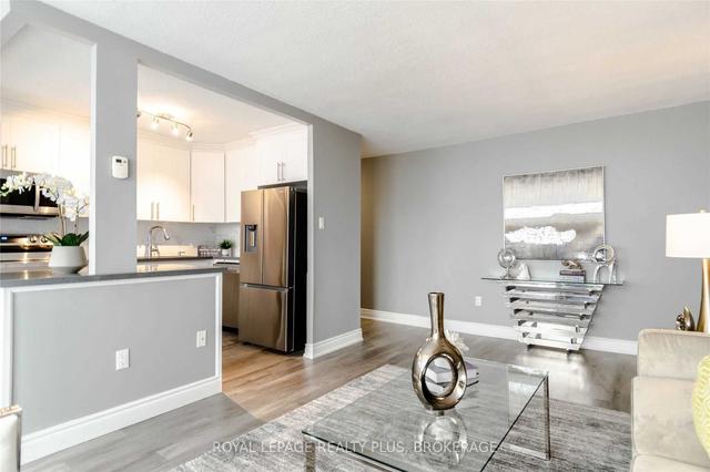 1903 - 530 Lolita Gdns, Condo with 3 bedrooms, 1 bathrooms and 2 parking in Mississauga ON | Image 28
