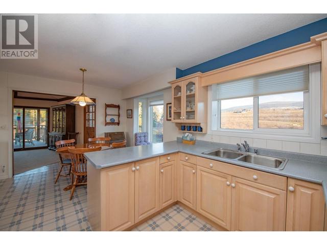 3975 Todd Road, House detached with 4 bedrooms, 2 bathrooms and 10 parking in Kelowna BC | Image 12