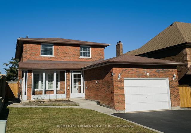 18 Quincy Crt, House detached with 4 bedrooms, 4 bathrooms and 5 parking in Hamilton ON | Image 23