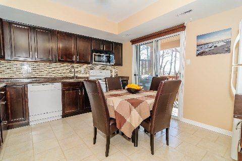 21 - 119 D'ambrosio Dr, Townhouse with 3 bedrooms, 2 bathrooms and 1 parking in Barrie ON | Image 2
