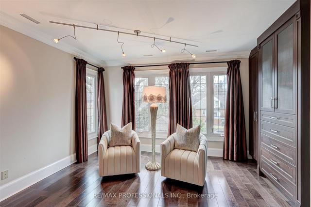 62 Willingdon Blvd, House detached with 3 bedrooms, 3 bathrooms and 3 parking in Toronto ON | Image 14