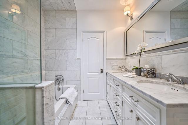 439 Melrose Ave, House detached with 3 bedrooms, 4 bathrooms and 3 parking in Toronto ON | Image 16