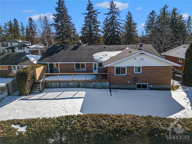 273 Roger Road, House detached with 4 bedrooms, 3 bathrooms and 6 parking in Ottawa ON | Image 24