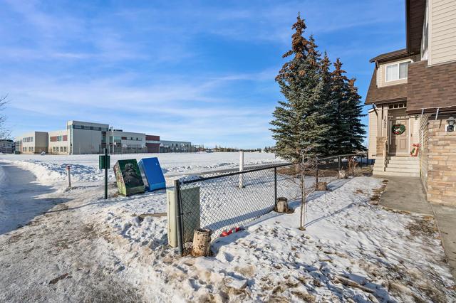 1682 New Brighton Drive Se, House detached with 4 bedrooms, 3 bathrooms and 4 parking in Calgary AB | Image 25