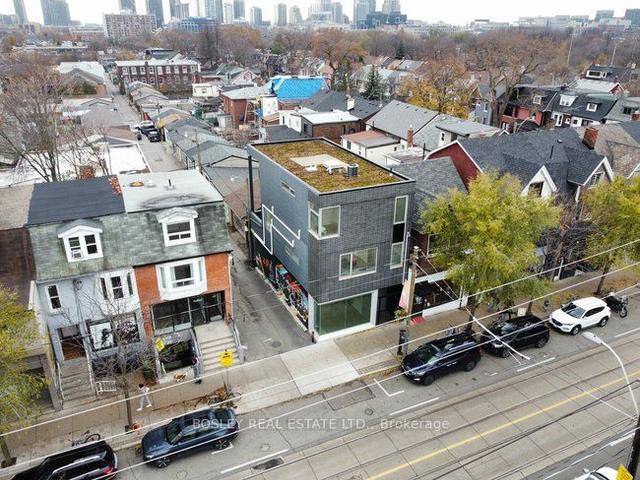 899 Dundas St W, House detached with 2 bedrooms, 3 bathrooms and 1 parking in Toronto ON | Image 25