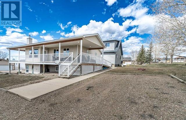 401 Sunset Drive, House detached with 4 bedrooms, 2 bathrooms and 4 parking in Vulcan County AB | Image 4