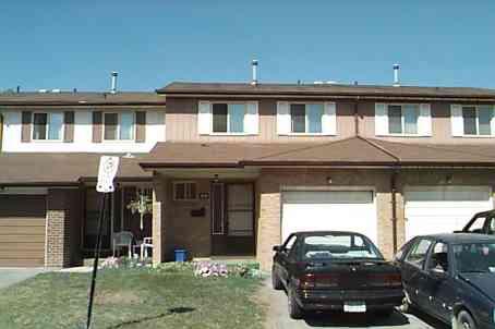 98 - 98 Baronwood Crt, Townhouse with 3 bedrooms, 2 bathrooms and 1 parking in Brampton ON | Image 1