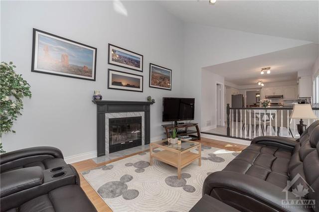 24 Delamere Drive, House detached with 4 bedrooms, 4 bathrooms and 6 parking in Ottawa ON | Image 13