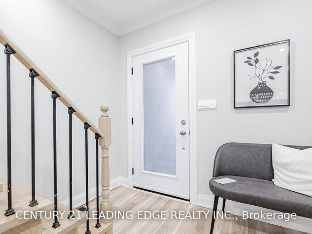 26 Gilbert Ave, House semidetached with 3 bedrooms, 3 bathrooms and 2 parking in Toronto ON | Image 31