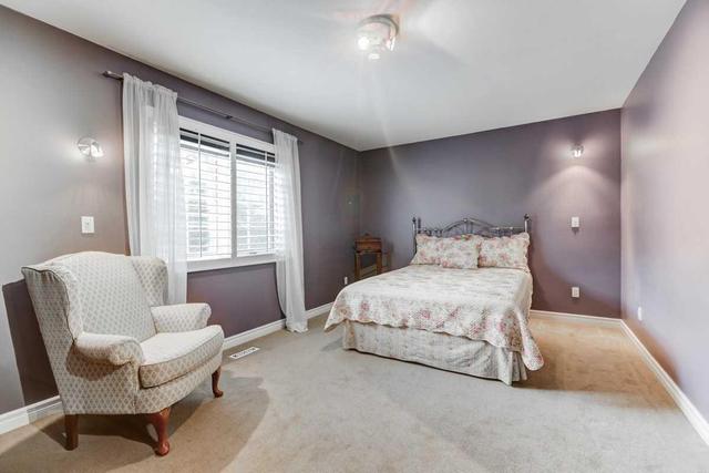 10 Cole Millway, Townhouse with 3 bedrooms, 4 bathrooms and 2 parking in Toronto ON | Image 15