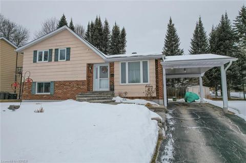 16 Canyon Court, North Bay, ON, P1B9A7 | Card Image