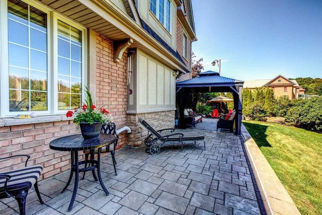 36 Windmill Crt, House attached with 3 bedrooms, 3 bathrooms and 6 parking in Richmond Hill ON | Image 36
