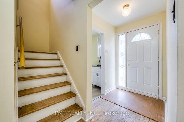 main - 124 Edinborough Crt, House other with 3 bedrooms, 1 bathrooms and 1 parking in Toronto ON | Image 14