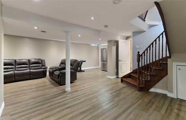 3034 Tours Rd, House detached with 4 bedrooms, 5 bathrooms and 6 parking in Mississauga ON | Image 24