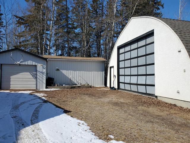 61077 Twp Rd 462a, House detached with 3 bedrooms, 2 bathrooms and null parking in Wetaskiwin County No. 10 AB | Image 44