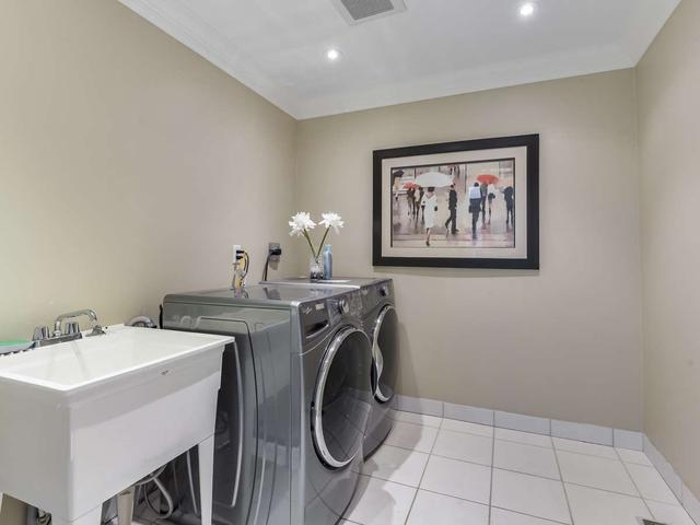 6 Jonah Dr, House detached with 4 bedrooms, 3 bathrooms and 6 parking in Richmond Hill ON | Image 17