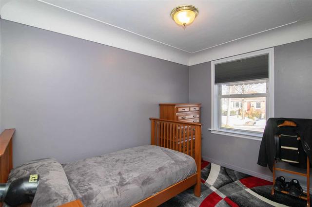 346 Hillside Ave, House detached with 2 bedrooms, 1 bathrooms and 4 parking in Hamilton ON | Image 11