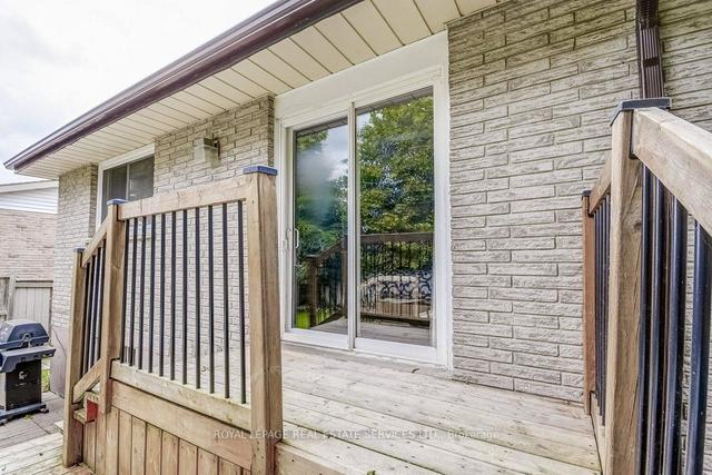 123 Ashgrove Ave, House semidetached with 3 bedrooms, 2 bathrooms and 3 parking in Brantford ON | Image 18