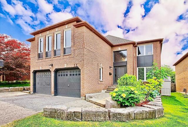 11 Bonny Meadows Dr, House detached with 5 bedrooms, 5 bathrooms and 5 parking in Aurora ON | Image 1