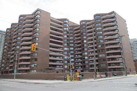 308 - 151 Bay St, Condo with 4 bedrooms, 3 bathrooms and 2 parking in Ottawa ON | Image 1