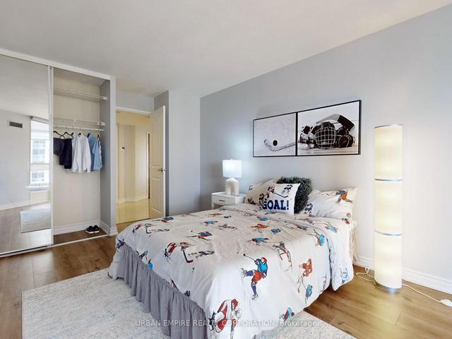906 - 10 Kenneth Ave, Condo with 2 bedrooms, 2 bathrooms and 1 parking in Toronto ON | Image 14