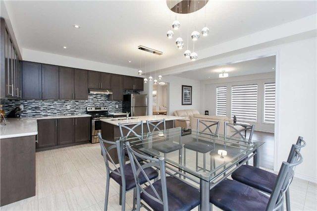43 Algoma Dr, House detached with 4 bedrooms, 4 bathrooms and 2 parking in Vaughan ON | Image 6