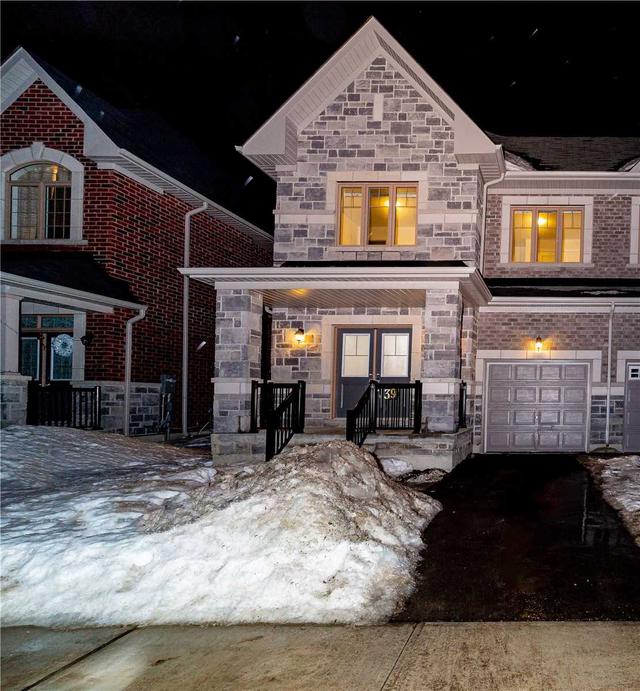 39 Portage Ave, House semidetached with 4 bedrooms, 4 bathrooms and 2 parking in Richmond Hill ON | Image 1