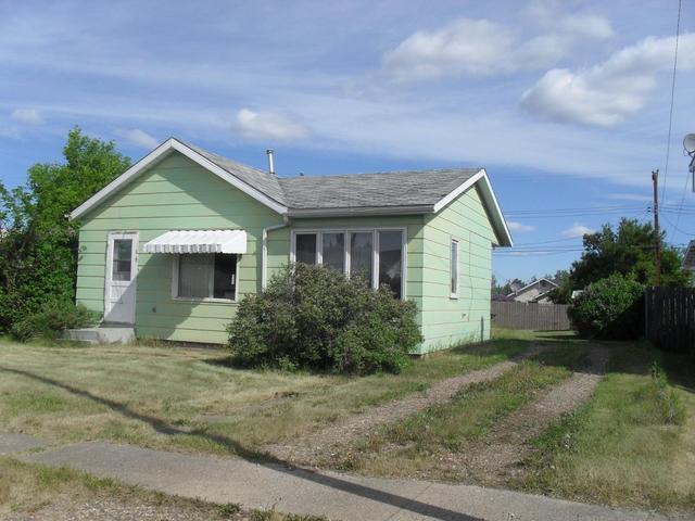 308 5th Avenue Se, House detached with 3 bedrooms, 1 bathrooms and 2 parking in Manning AB | Image 2