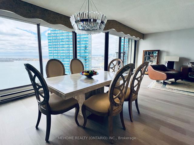 2908 - 65 Harbour Sq, Condo with 2 bedrooms, 2 bathrooms and 1 parking in Toronto ON | Image 28