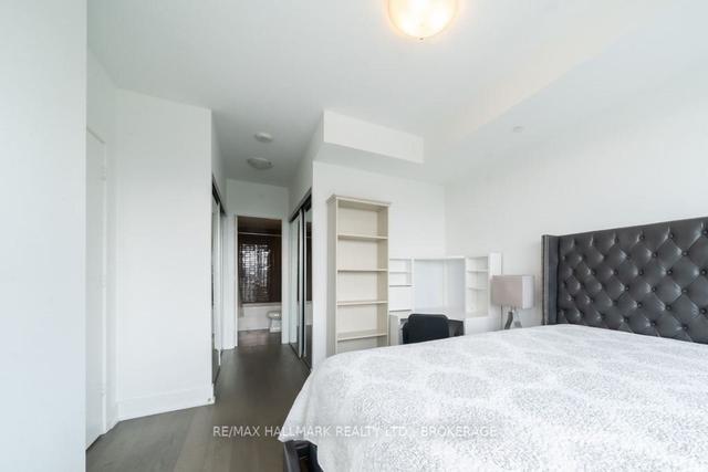 2203 - 200 Bloor St W, Condo with 2 bedrooms, 2 bathrooms and 1 parking in Toronto ON | Image 13