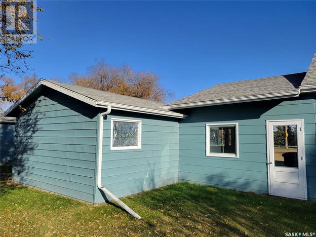 580 Birch Crescent, House detached with 2 bedrooms, 1 bathrooms and null parking in Carrot River SK | Image 24