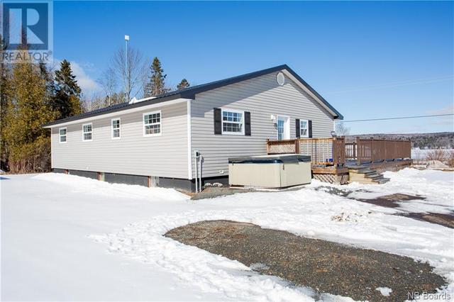 6258 Route 102, House detached with 4 bedrooms, 1 bathrooms and null parking in Prince William NB | Image 32