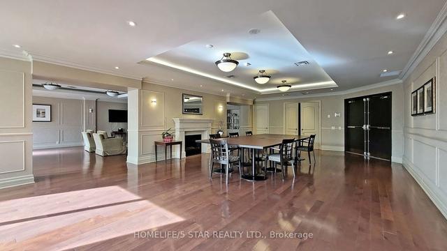 905 - 2 Clairtrell Rd, Condo with 3 bedrooms, 2 bathrooms and 1 parking in Toronto ON | Image 32