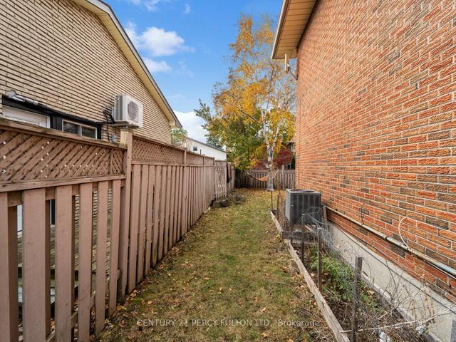 772 Ferndale St, House detached with 4 bedrooms, 3 bathrooms and 8 parking in Oshawa ON | Image 33