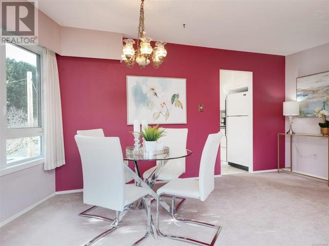 Space for full dining table and side buffet. | Image 7