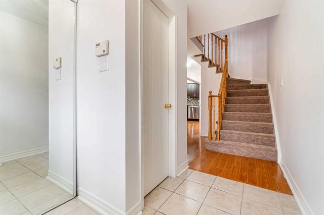 33 - 68 Gilgorm Rd, Townhouse with 3 bedrooms, 4 bathrooms and 2 parking in Brampton ON | Image 37