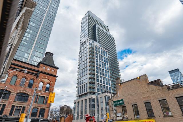 3313 - 3 Gloucester St, Condo with 2 bedrooms, 2 bathrooms and 0 parking in Toronto ON | Image 12