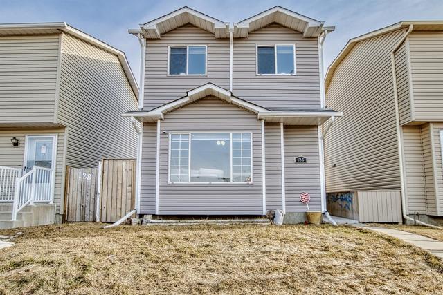 126 Martinbrook Road Ne, House detached with 3 bedrooms, 2 bathrooms and 2 parking in Calgary AB | Image 1