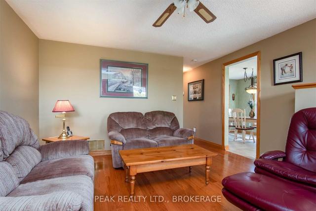 2 Junewood Cres, House detached with 3 bedrooms, 2 bathrooms and 3 parking in Brampton ON | Image 14