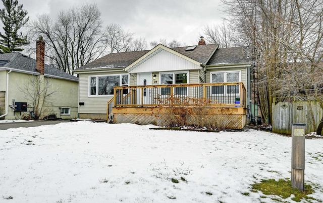 29 Lincoln St, House detached with 3 bedrooms, 2 bathrooms and 5 parking in Ajax ON | Image 12