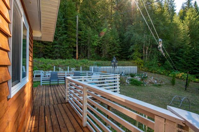 1110 Highway 22, House detached with 3 bedrooms, 1 bathrooms and null parking in Kootenay Boundary B BC | Image 15